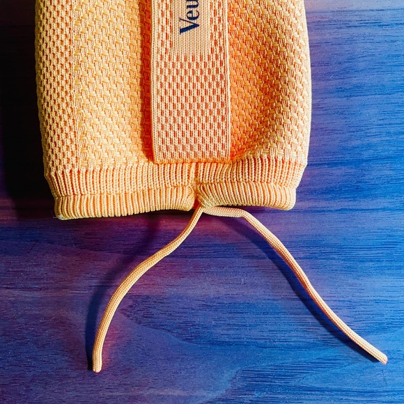 VEUVE CLICQUOT ISOTHERMAL BRUT CHAMPAGNE ICE JACKET - SPECIAL EDITION - Picture 9 of 9